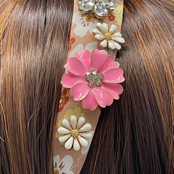 𝅺Daisy Flower Pink Yellow Headband Hair Accessory. - Picture 6 of 13